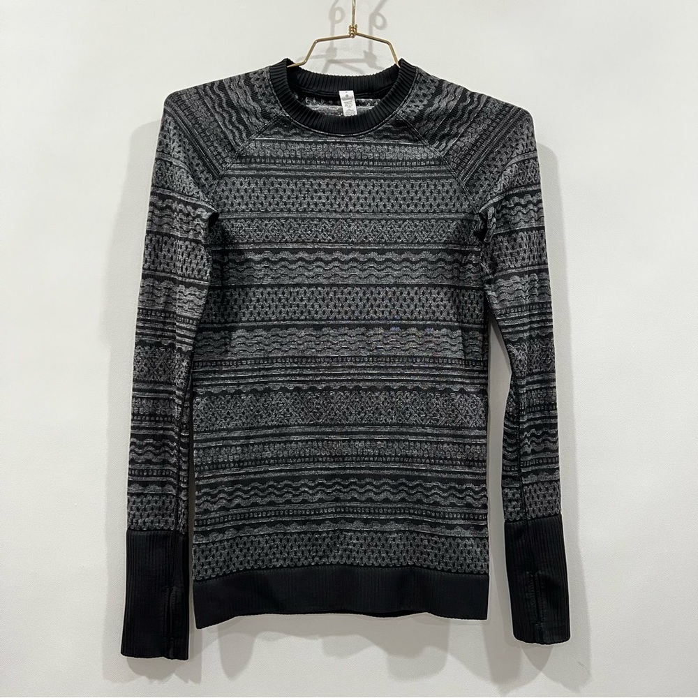 Lululemon Rest Less Pullover size 6 Black/ White (Third Release) Long Sleeve - Picture 2 of 13